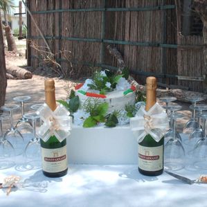 Boda Vargas playa mesa champagne brindis01
