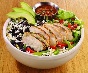 Green salad with chicken breast Bowl